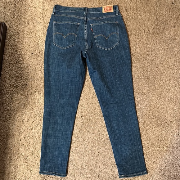 Levi’s 721 High Rise Skinny Ankle Jeans - Picture 5 of 6
